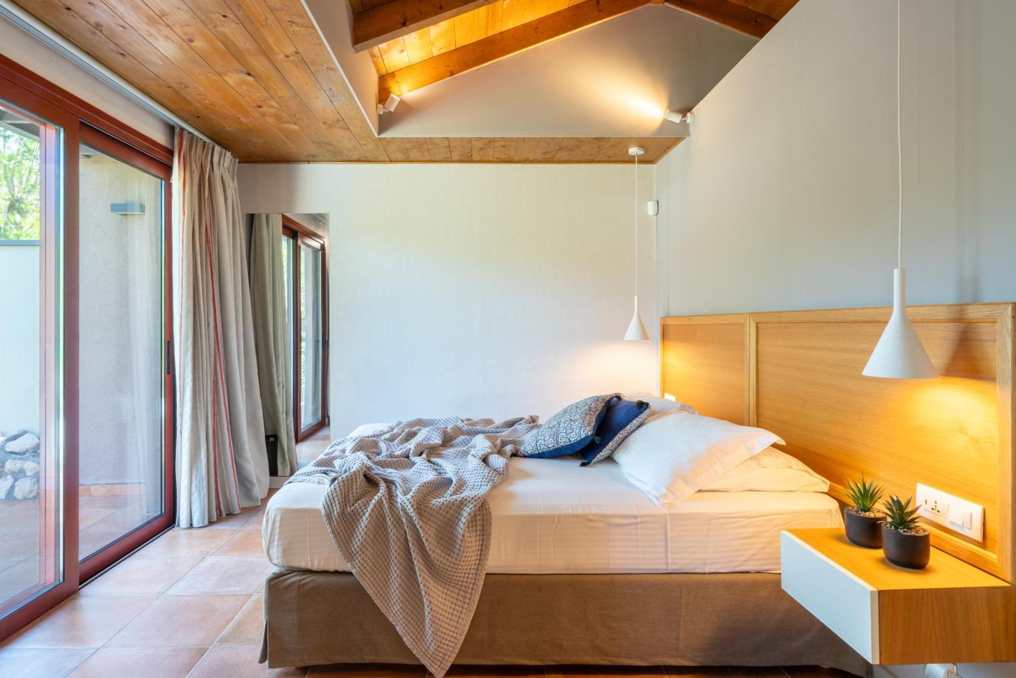 Klaritz Luxury Suites Lassi  Exteriér fotografie