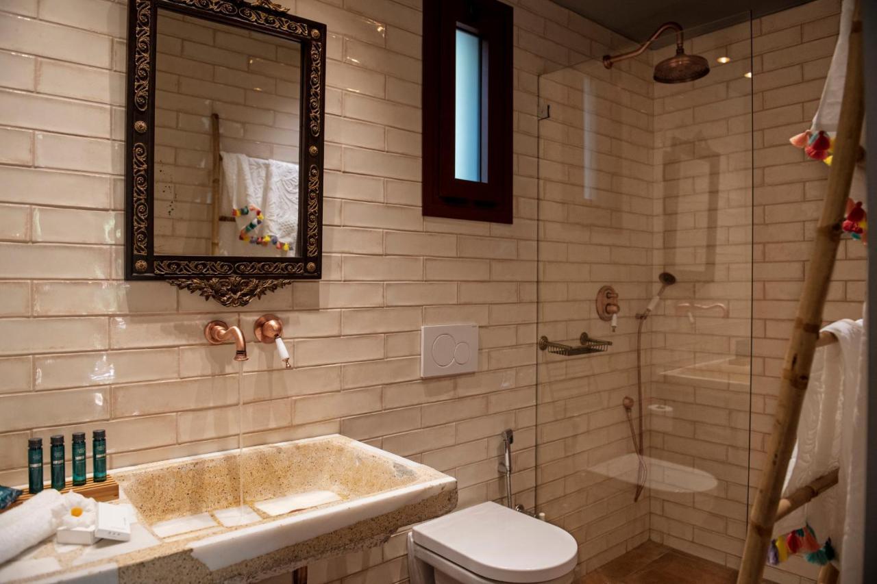 Klaritz Luxury Suites Lassi  Exteriér fotografie